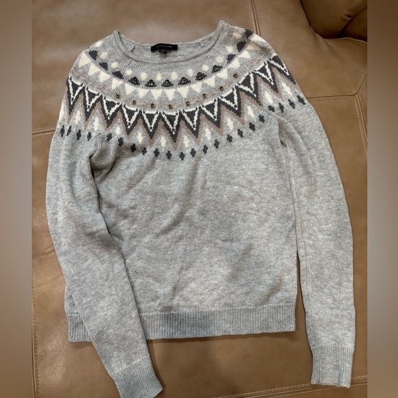 Ann Taylor Sweaters - Ann Taylor Gray and Cream Patterned Sweater